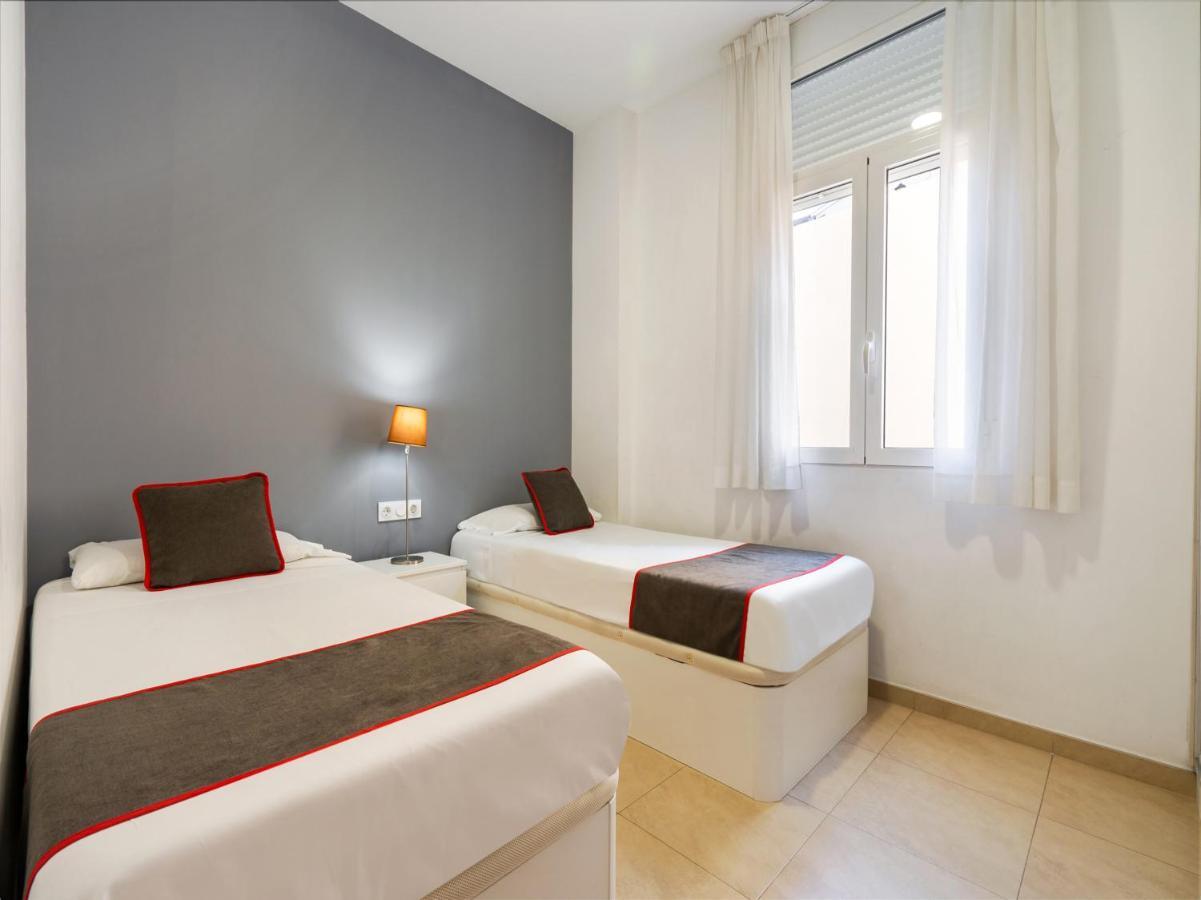 Oyo Style Apartments Puerto Valencia Eksteriør bilde