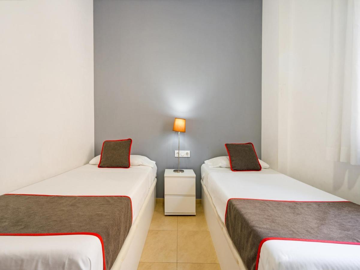 Oyo Style Apartments Puerto Valencia Eksteriør bilde