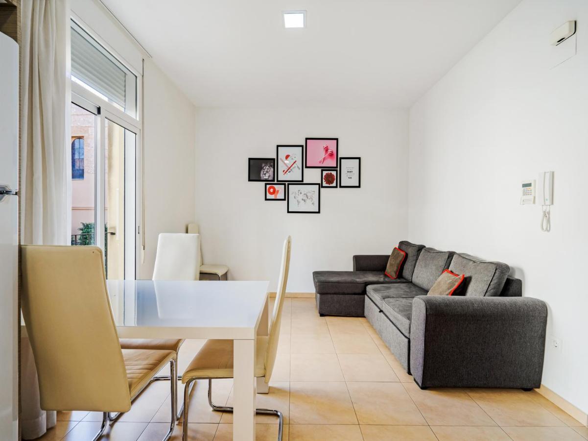 Oyo Style Apartments Puerto Valencia Eksteriør bilde